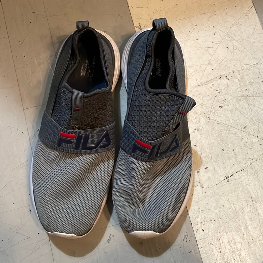 Fila slip on shoes